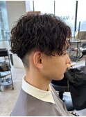 センターパート波巻きパーマスパイラルパーマツイストスパイラル