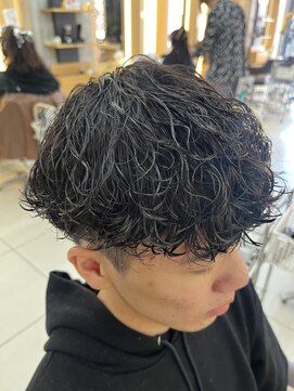 ゼンコー アオヤマ(ZENKO Aoyama) 波巻きツイストスパイラルシャドウパーママッシュ刈り上げ