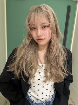 リリック(LYLICK) ブロンドベージュ