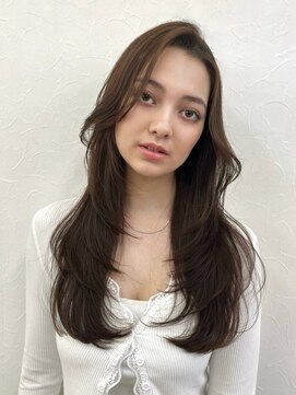ニューヨークニューヨーク イオンスタイル東淀川店(NYNY) トレンドのロングレイヤーカットで大人っぽく
