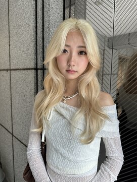 ダブ アオヤマ(DaB AOYAMA) ブロンドホワイトブロンド抜きっぱなしブロンドレイヤースタイル