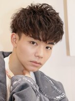 ルーシー 川越(LUCEY)&nbsp;センターパートフェザーパーマシャドウパーマメンズパーマ