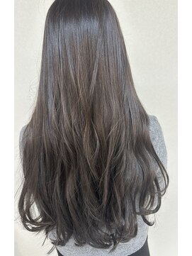 スモーキーグレージュ