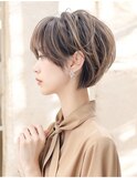ショートボブ/白髪ぼかしハイライト/明るい白髪染め/白髪染め