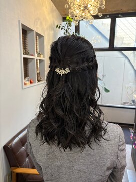 ステア メゾン(stir maison) 結婚式やお呼ばれに◎編み込みハーフアップ
