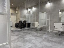 &C hair【アンドシー ヘア】の雰囲気(半個室になっております♪)