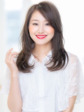 ヴィアラ 自由が丘(VIALA) 【VIALA 自由が丘】柔らかさ×大人かわいい