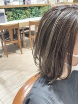 アルクバイネオリーブ 荻窪店(arc by neolive)&nbsp;白髪ぼかしハイライト×レイヤーボブ