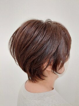 クレスフィリア (CLESC') 春におすすめ骨格補正大人ショート