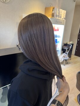 アンビ(ambi) ナチュラルアッシュ系ハイライト