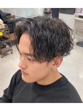 レブヘアー 西院(LEVHAIR) センターパートツイストスパイラルパーマ刈り上げメンズパーマ