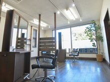 アフェクト(affect)の雰囲気（明るくナチュラルな雰囲気の店内♪）