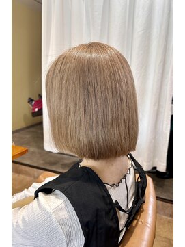 ニコロ(Niccolo) ブロンド×ベージュ