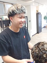 レイヘアーバイスマイルヘアー ナカノ(Rey hair by Smile hair)&nbsp;深谷 いぶき