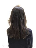 アルム(arum) 柔らかくびれミディ