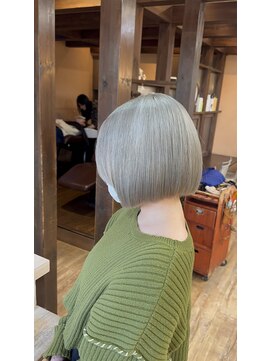 モアムー(Moremuu) 【長尾】ホワイトグレー