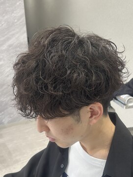 グロップ 町田(GLOP) 大人かっこいいメンズ波巻きパーマ