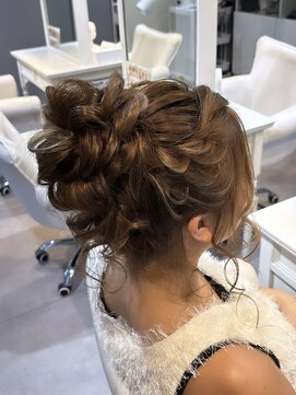 ラビットモア ヘアセット ナゴヤ(RABBIT more hair set NAGOYA) おだんごヘア