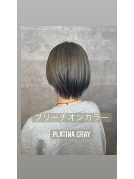 アンダーバーホワイト 金沢店(_WHITE) 浅田麻祐子