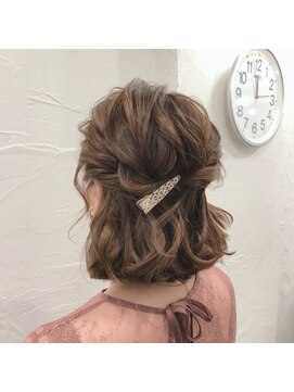 ファム(fam) 切りっぱなしボブの抜け感ハーフ