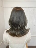 ネウィ 八王子(newi)&nbsp;大人かわいいエギョモリ ミルクティーブラウン ひし形シルエット