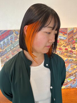 ビーアンドイー(B&E) イヤリングカラー／ビビットオレンジ