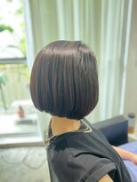 ツムグ 代官山店(TUMUGU)&nbsp;白髪ぼかしアッシュブラックミントアッシュ×小顔ショートボブ