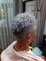 ラボーテイサミヘアーイースト(La.beaut'e ISAMI HAIR EAST)&nbsp;ダークアッシュカルマパーマベリーショート〈理容室〉東浦和