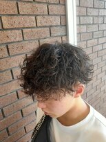 りんごの木セントラル(Central)&nbsp;ツイストスパイラルパーマ波巻きパーマ刈り上げツーブロック20代