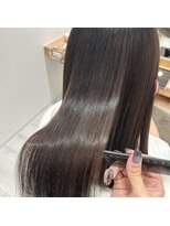 アドラーブル ココロ 新潟(adorable CoCoLo)&nbsp;髪質改善ミルクティーベージュ透明感