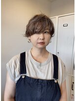 ヒロ クラシコ ヘアー(HILO CLASSICO hair) マッシュショート×ニュアンスパーマ×白髪ぼかしハイライト