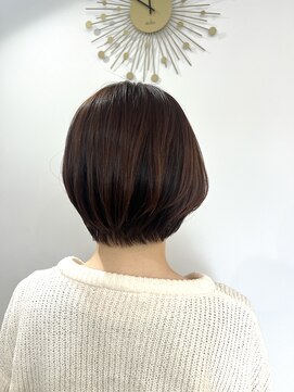 エイン(eine) ショートボブ/ピンクベージュ/艶髪/ウルトラファインバブル