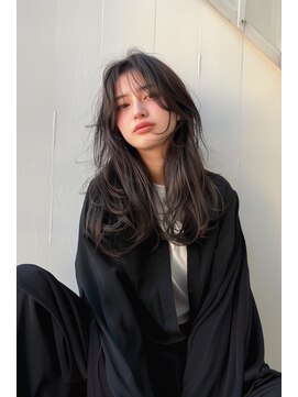 ブロッシー(blossy.) 小顔レイヤーカット癖毛風カール美髪透明感カラー暗髪カラー