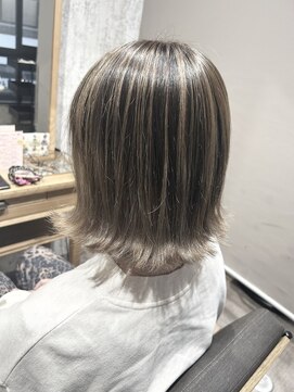 マーシュアトレ(marshu atre) ☆バレイヤージュ×グレージュ【辰己style】