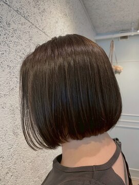 DAMANI 表参道 髪質改善/ヘッドスパ/ハイライト/白髪染め/白髪ぼかし/縮毛矯正 似合わせカット/ミディアムレイヤーカット[表参道駅]