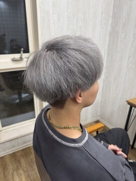 Men's hair salon CLEL【クレル】メンズカット/メンズパーマ/眉毛【3/6開店（予定）】 シルバーカラー×マッシュ
