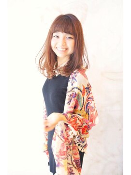 ブーケ(BOUQUET) 透明感のある好感度高めの内巻きミディアム