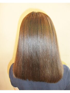 ヘアスペーストップポイント ツヤ髪ニュアンスストレート