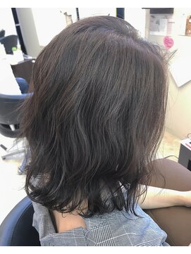 ブランシェ 西松山店 外ハネミディアム☆グレージュカラー