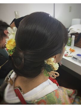 ヘアアンドケア エジェリラボ(hair&care egerie lab) ねじり大人アップ