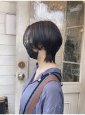 暗髪で作る大人ハンサムショートウルフヘア30代梅ヶ丘美容室