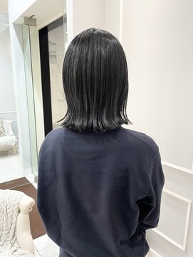 ネオリーブギンザ 銀座店(Neolive GINZA) ブルーブラックカラー 艶スタイル