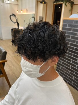 ネオリーブ クーロ メゾン 横浜(Neolive curro Maison) 波巻きスパイラル×ツイストパーマ[メンズ]