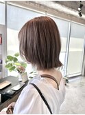 オリーブベージュ 切りっぱなしボブ