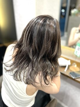 ティーリング(T ring) コントラストハイライト