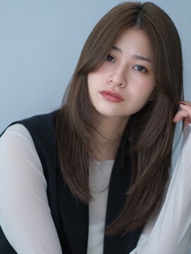 ガーデンヨコハマエスト(GARDEN YOKOHAMA est) 似合わせカット　イメチェンヘアスタイル　レイヤー　ミディアム