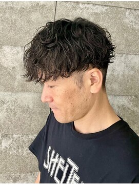 ニアウ 伊勢崎連取店(Niau) 波巻きスパイラルパーマツイストスパイラルパーマシャドウパーマ