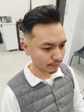 ガブ(GABU.) サイドパート(スキンフェード)