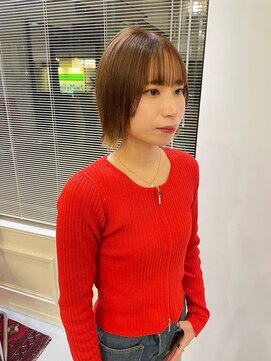 ヘアーアイスカルテット(HAIR ICI QUARTET) 大人可愛い艶カラーベージュブラウンミニウルフイヤリングカラー