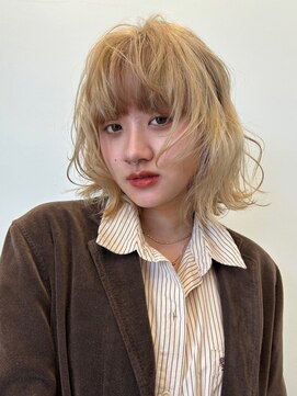 サンク 原宿 表参道(cinq) コントラスト低めのベージュカラーのローライトカラー